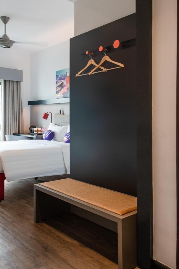 Fox Lite Hotel Dpulze Cyberjaya Exterior photo